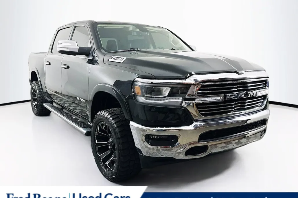 2019 Ram 1500 Laramie photo 1
