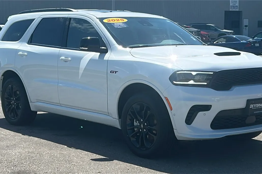 2025 Dodge Durango GT Plus photo 1