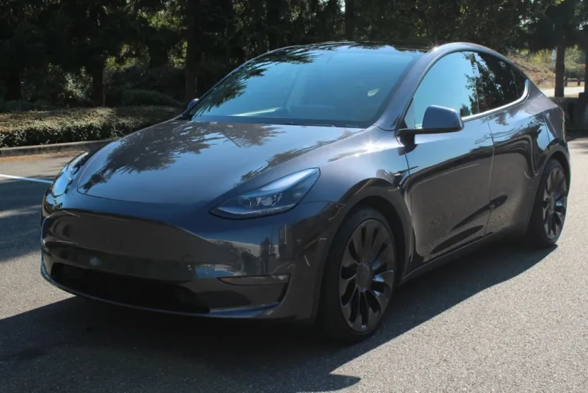 2022 Tesla Model Y Performance photo 1