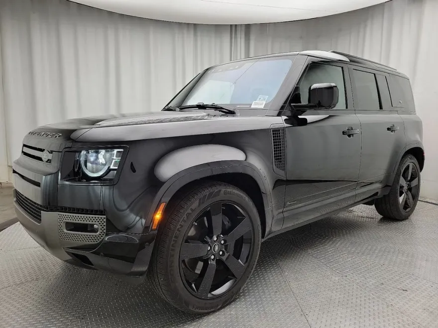 2021 Land Rover Defender 110 X-Dynamic HSE photo 1