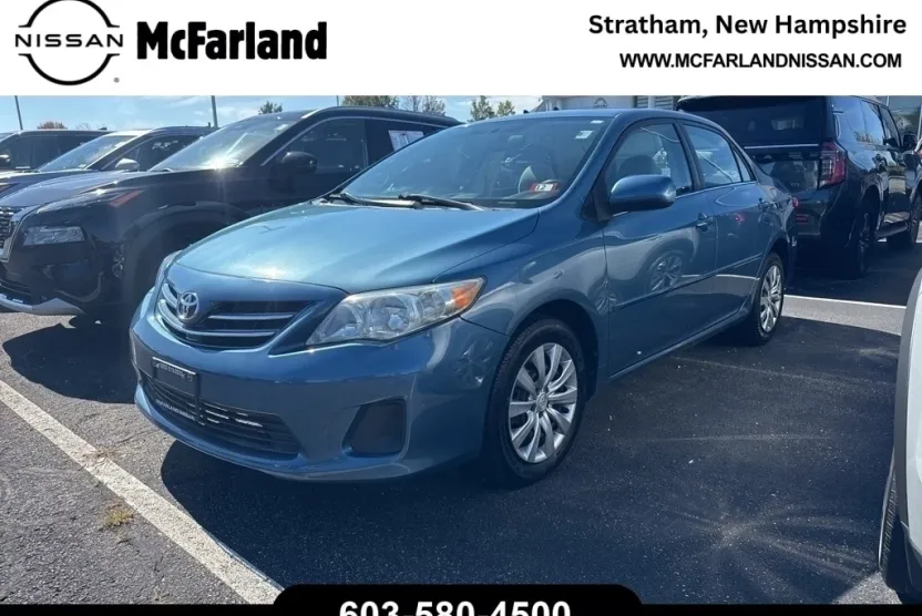 2013 Toyota Corolla photo 1