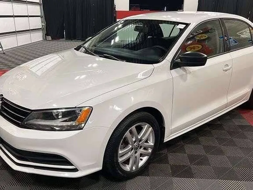 2015 Volkswagen Jetta S photo 1