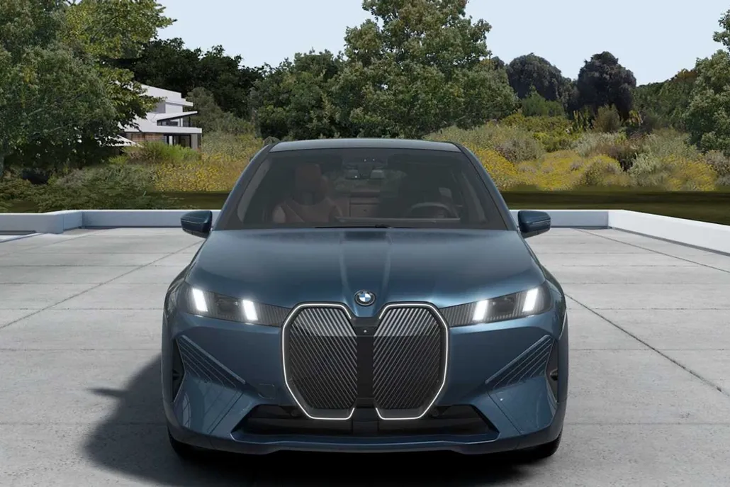 2026 Bmw iX photo 1