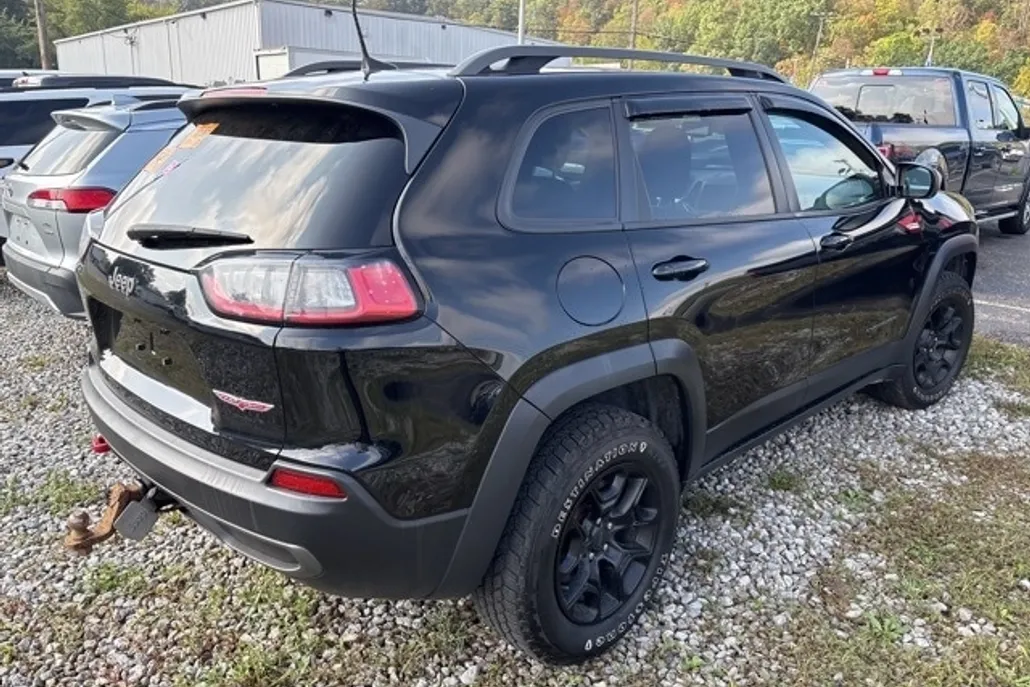 2019 Jeep Cherokee Trailhawk photo 1