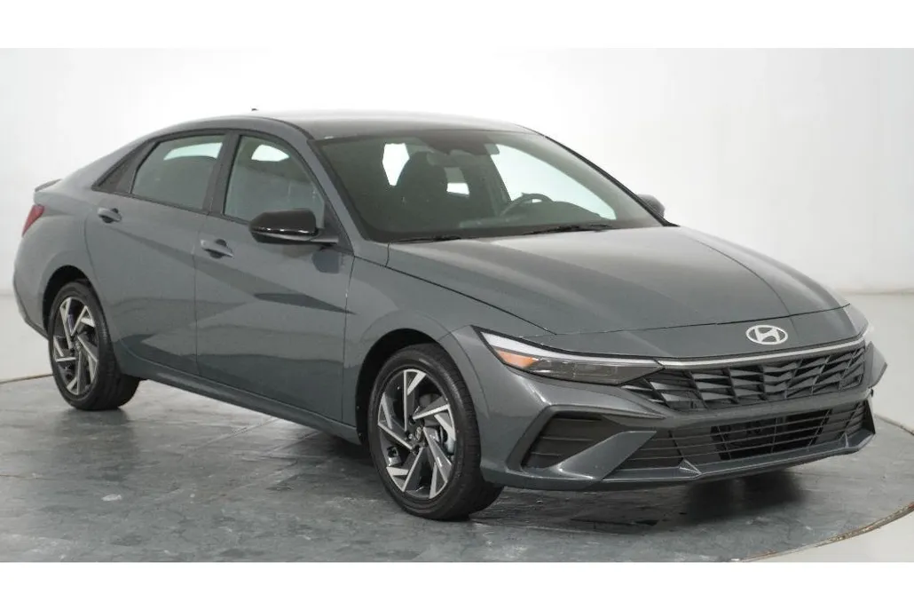 2025 Hyundai Elantra Hybrid SEL Sport photo 1