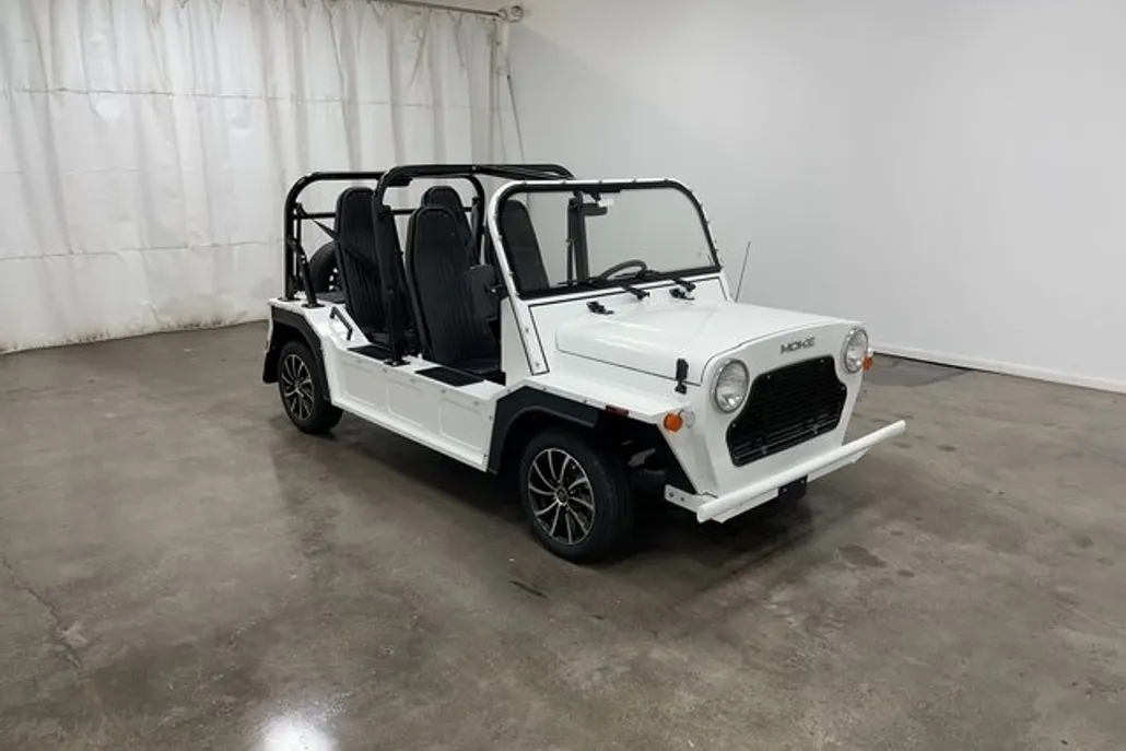 2024 Cruise Car MOKE photo 1