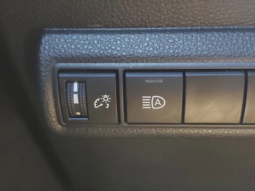 2024 Toyota Corolla SE photo 1