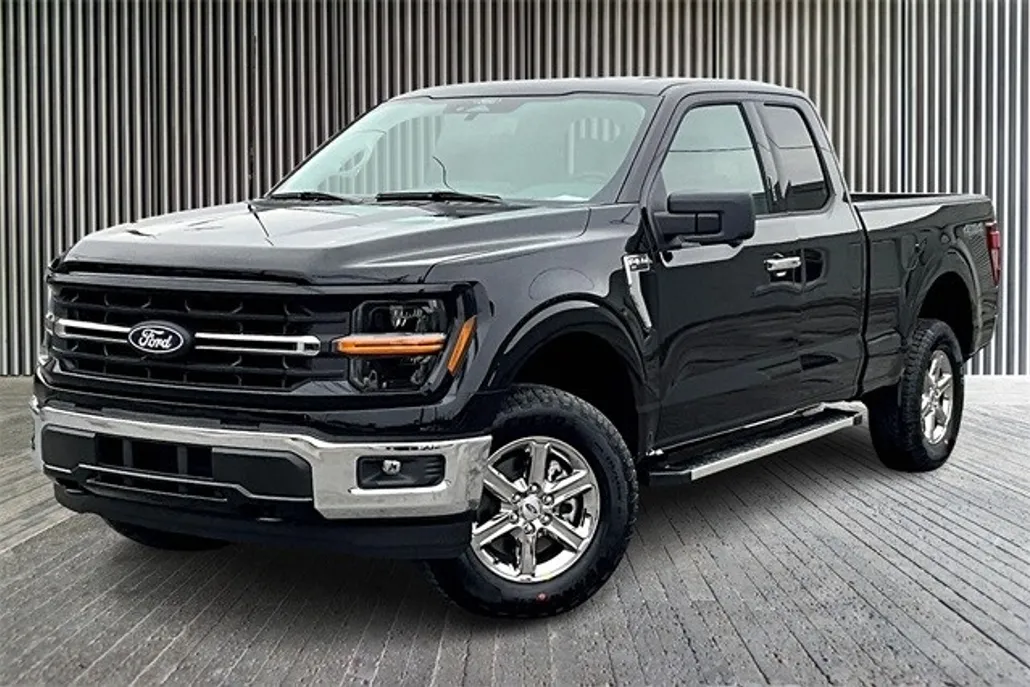 2024 Ford F-150 XLT photo 1