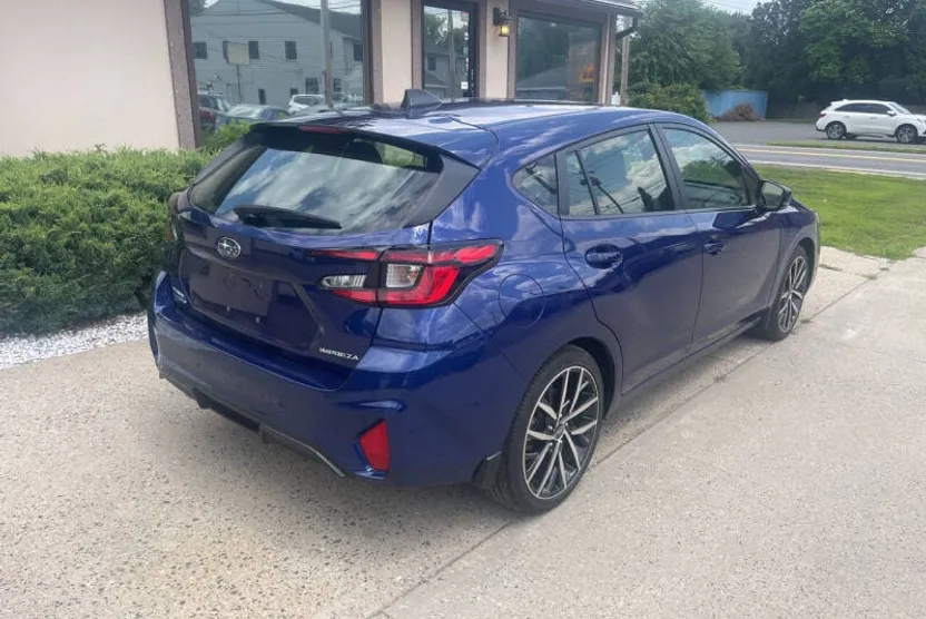 2024 Subaru Impreza Sport photo 1