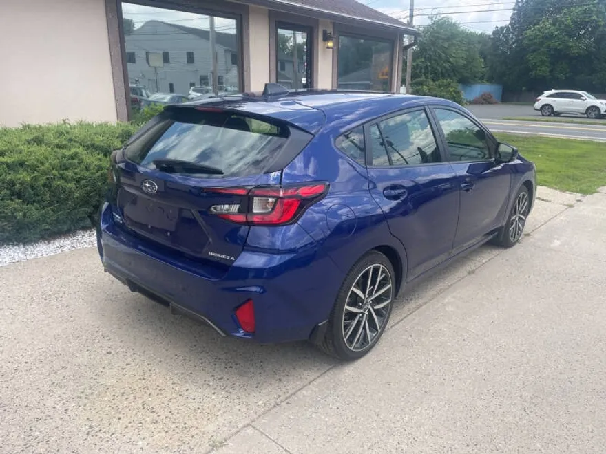 2024 Subaru Impreza Sport photo 1