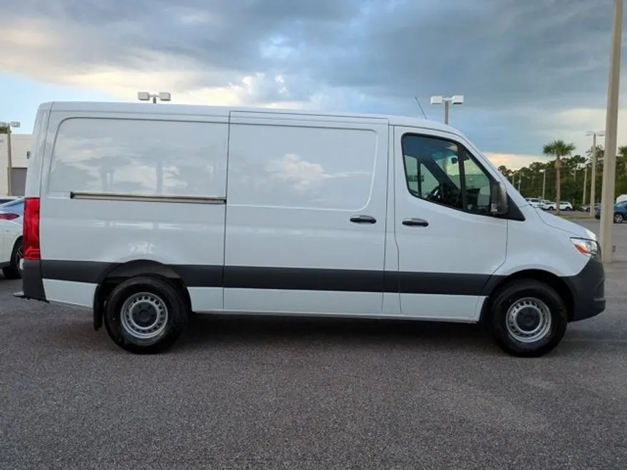 2025 Mercedes Benz Sprinter Cargo Van 2500 Standard Roof photo 1