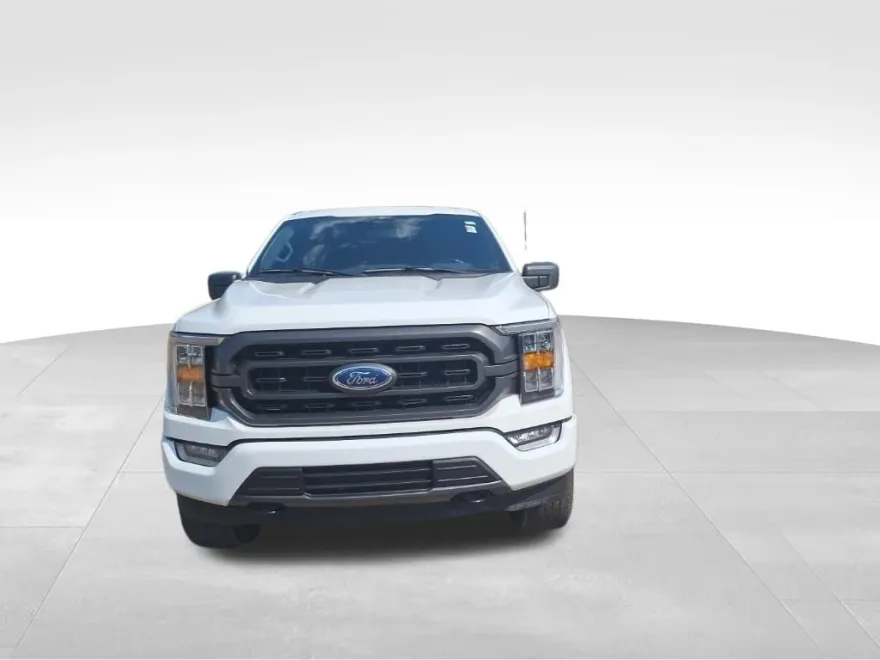 2023 Ford F-150 XLT photo 1