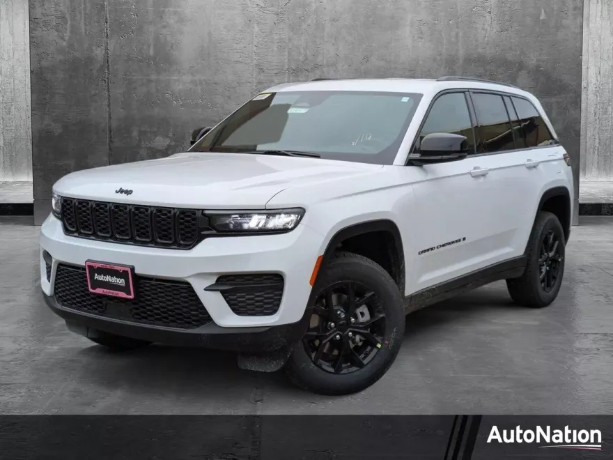2025 Jeep Grand Cherokee Laredo photo 1
