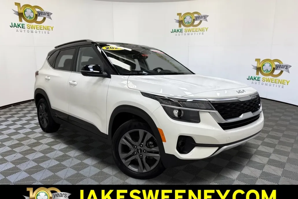 2023 Kia Seltos S photo 1