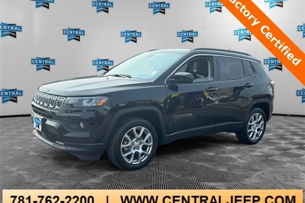 2022 Jeep Compass Latitude Lux photo 1