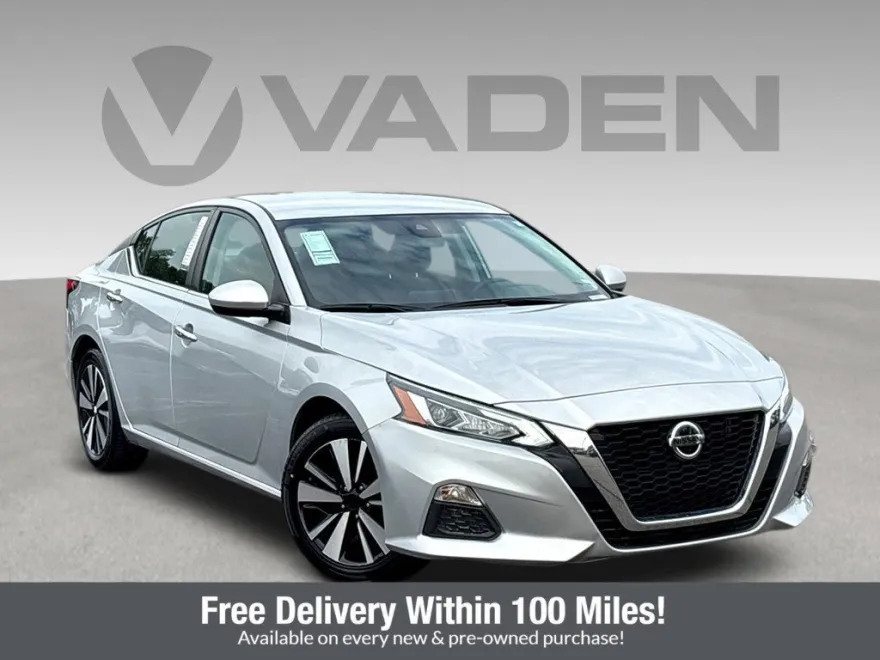 2022 Nissan Altima 2.5 SV photo 1