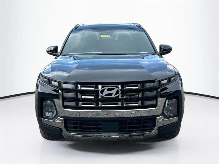 2025 Hyundai Santa Cruz Limited photo 2