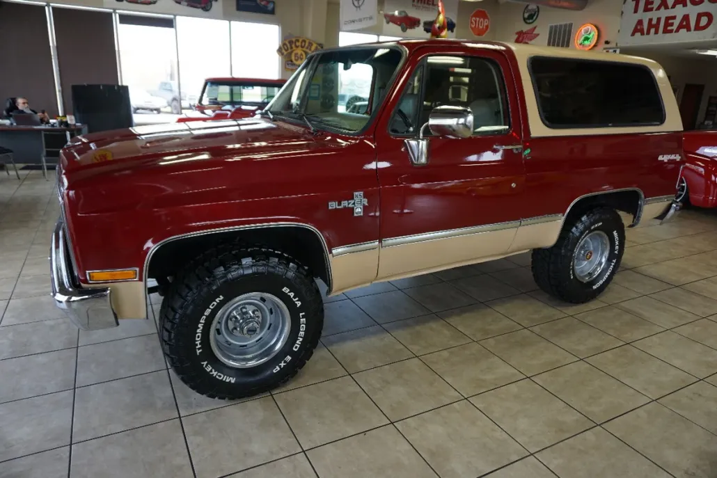 1987 Chevrolet Blazer photo 1