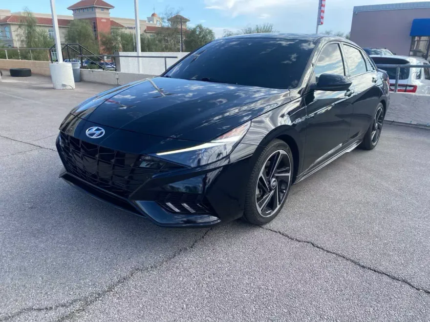 2023 Hyundai Elantra N Line photo 1