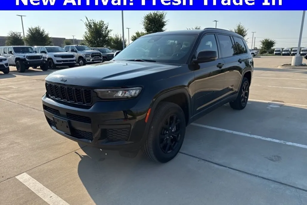2024 Jeep Grand Cherokee Altitude photo 1