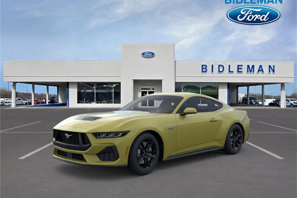 2025 Ford Mustang GT photo 1