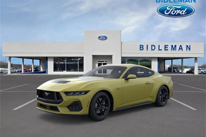 2025 Ford Mustang GT photo 1
