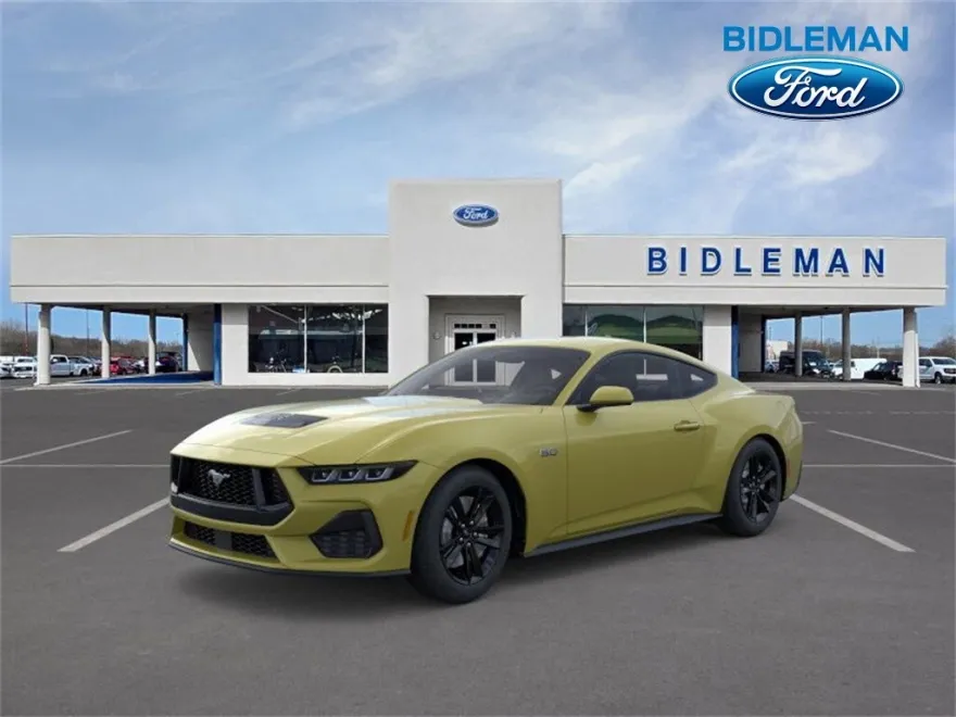 2025 Ford Mustang GT photo 1