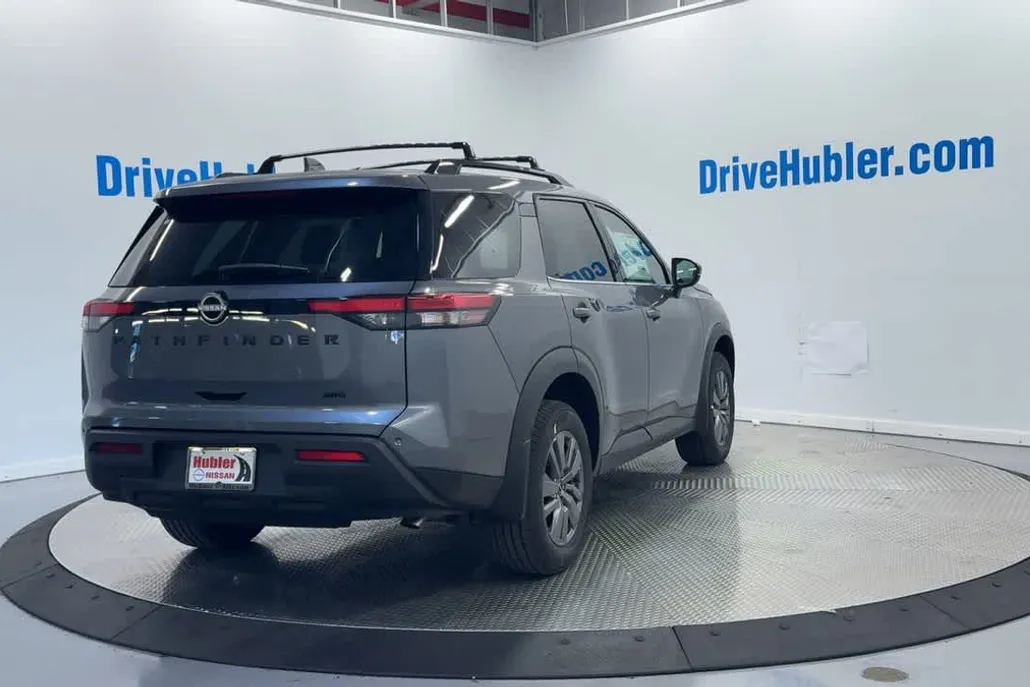 2025 Nissan Pathfinder SV photo 1