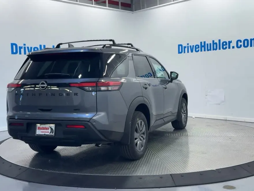 2025 Nissan Pathfinder SV photo 1