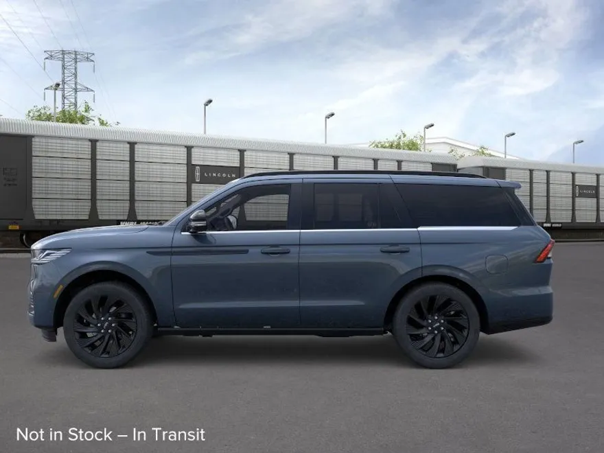 2025 Lincoln Navigator Reserve photo 1