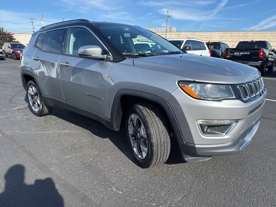 2020 Jeep Compass Limited photo 2