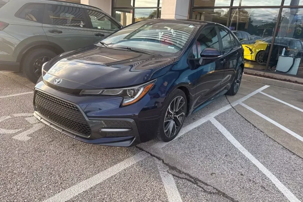 2020 Toyota Corolla SE photo 1