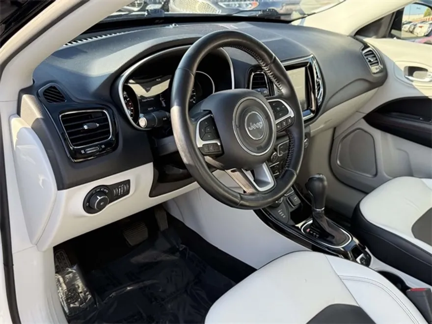 2021 Jeep Compass Limited photo 1
