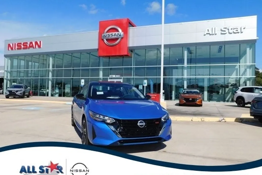 2025 Nissan Sentra SR photo 1