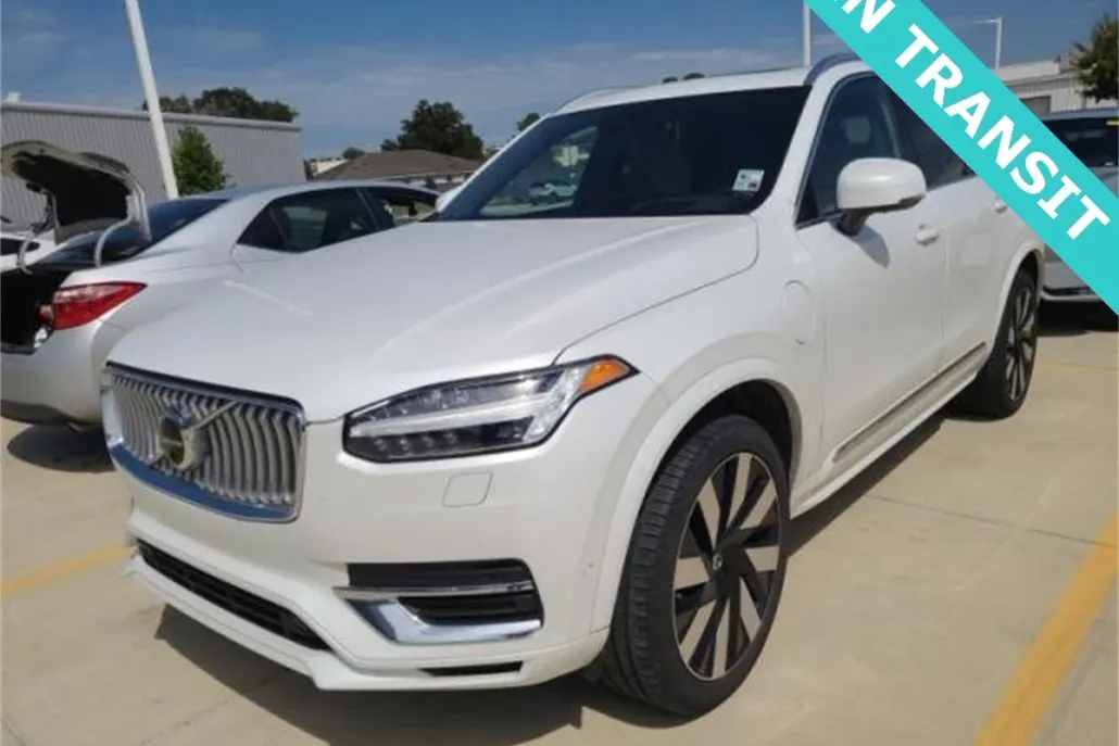 2023 Volvo XC90 Recharge Ultimate photo 1