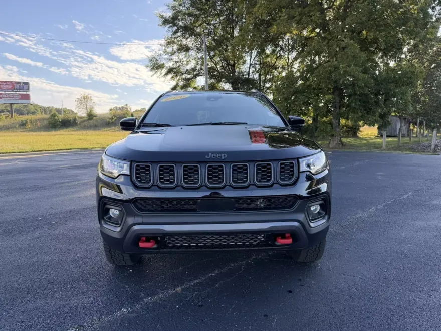 2026 Jeep Compass Trailhawk Sport photo 1