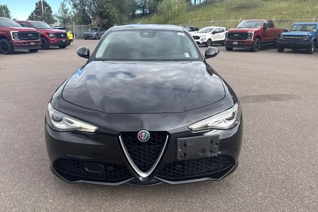 2018 Alfa Romeo Giulia Ti Sport photo 1