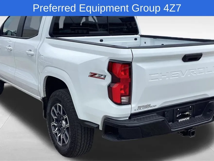 2024 Chevrolet Colorado Z71 photo 1