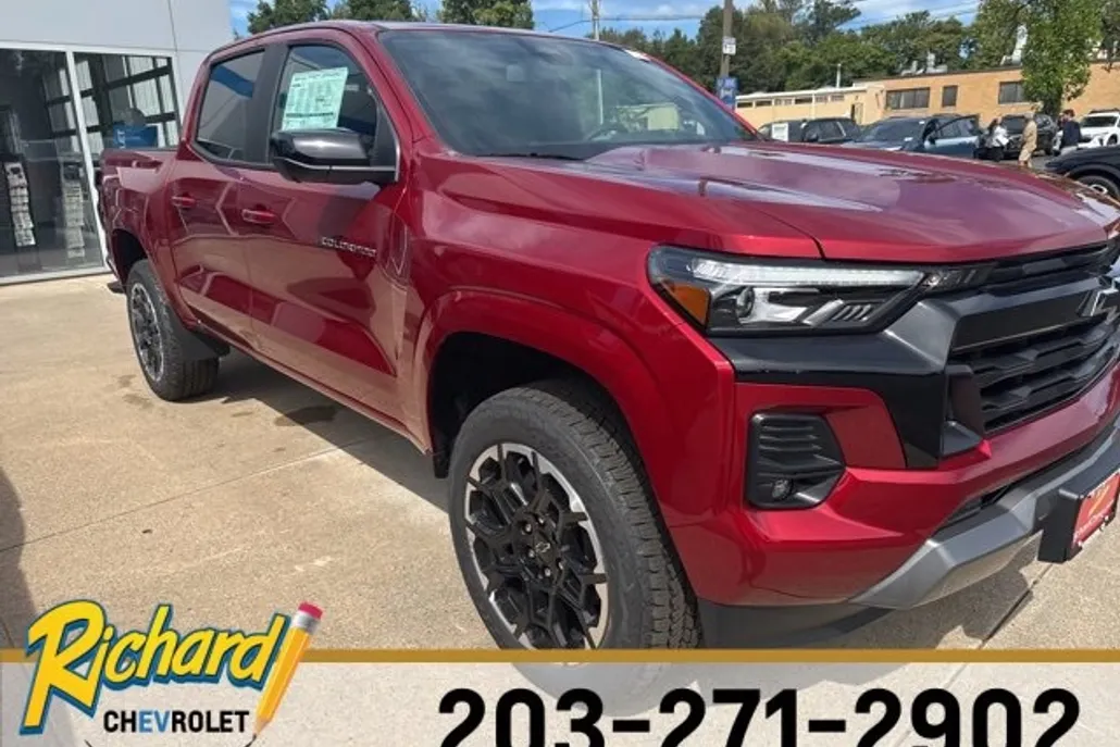 2026 Chevrolet Colorado Z71 photo 1