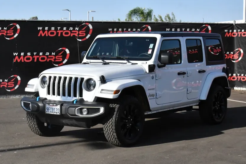 2023 Jeep Wrangler 4xe Sahara photo 1