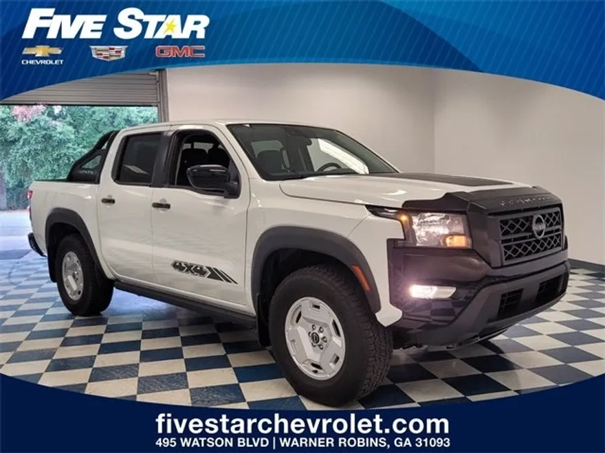 2024 Nissan Frontier SV Crew Cab photo 1