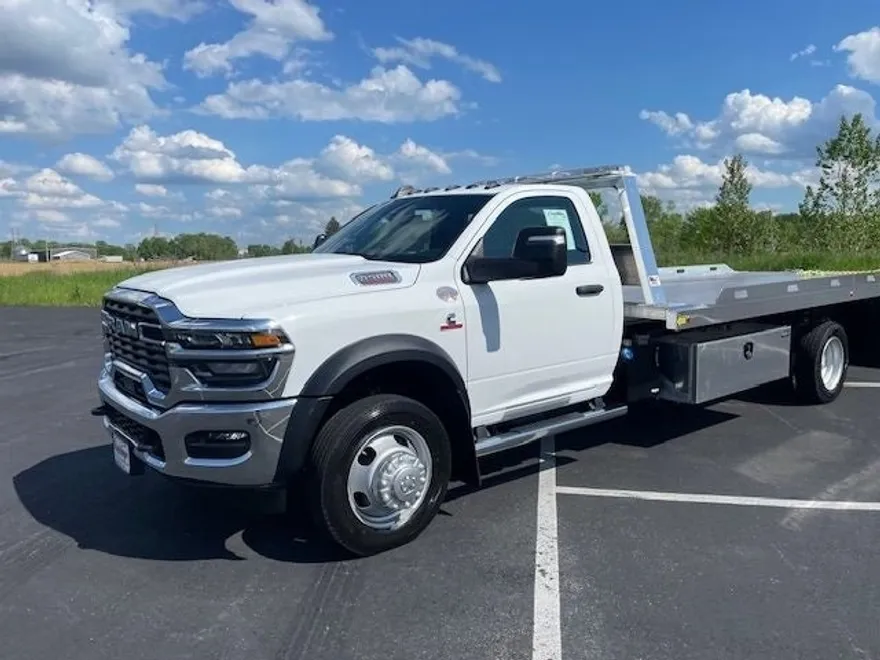 2025 Ram 5500 Tradesman photo 1