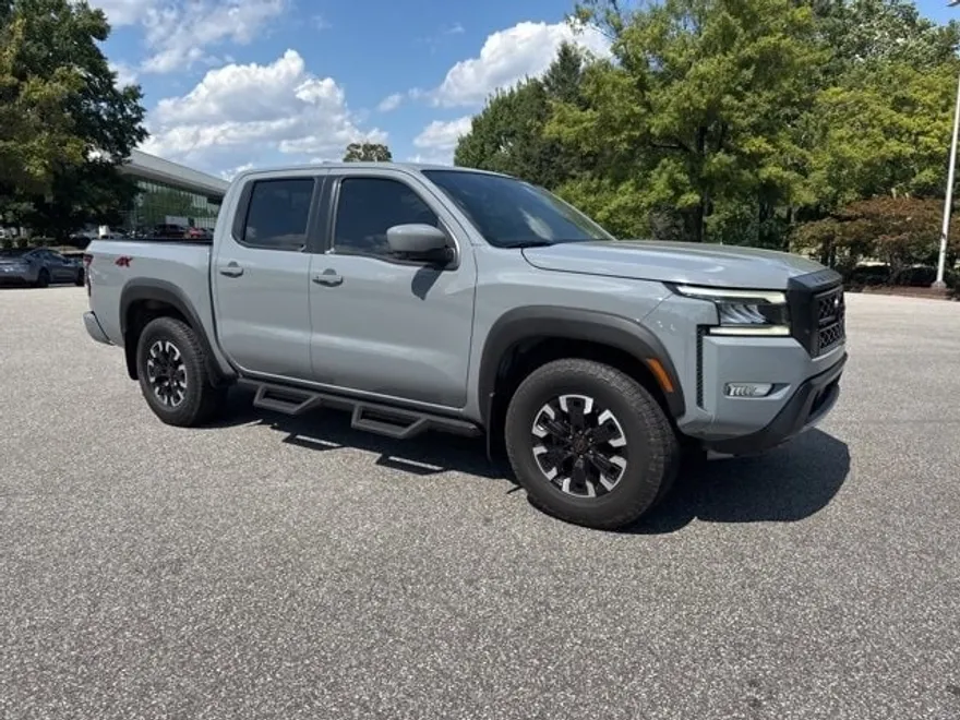 2023 Nissan Frontier PRO-4X photo 1