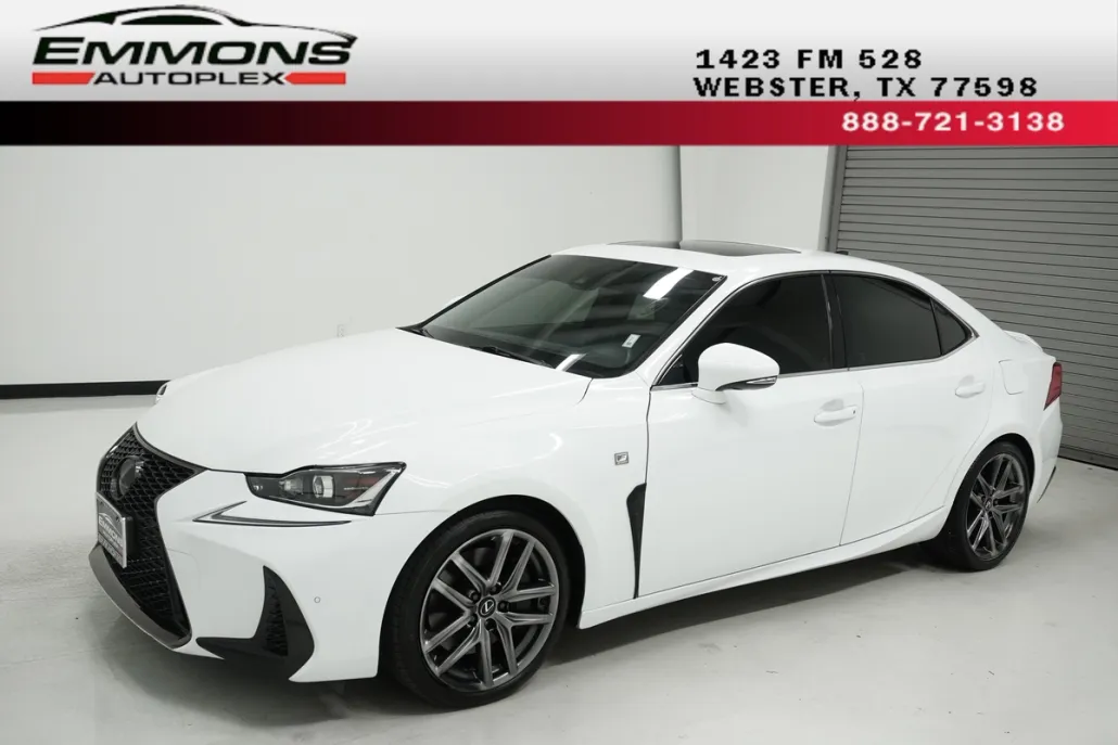 2020 Lexus IS 300 F SPORT photo 1
