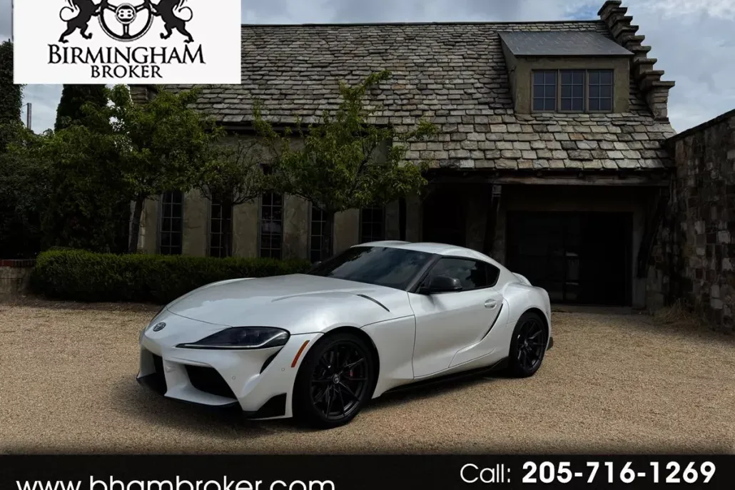 2025 Toyota Supra 3.0 photo 1