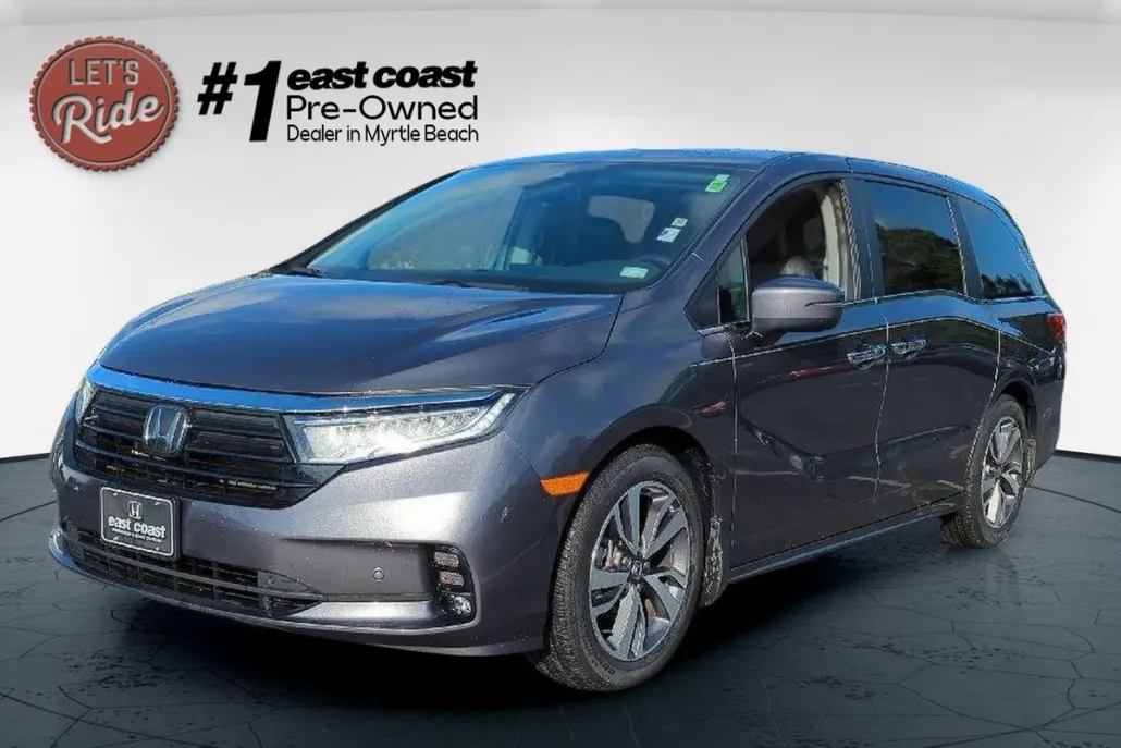 2023 Honda Odyssey Touring photo 1