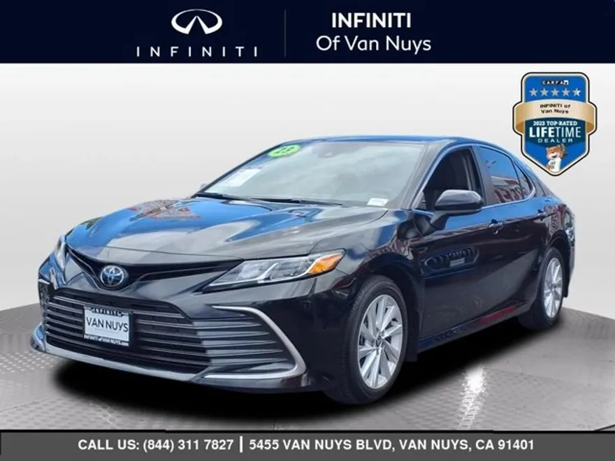 2023 Toyota Camry Hybrid SE photo 1