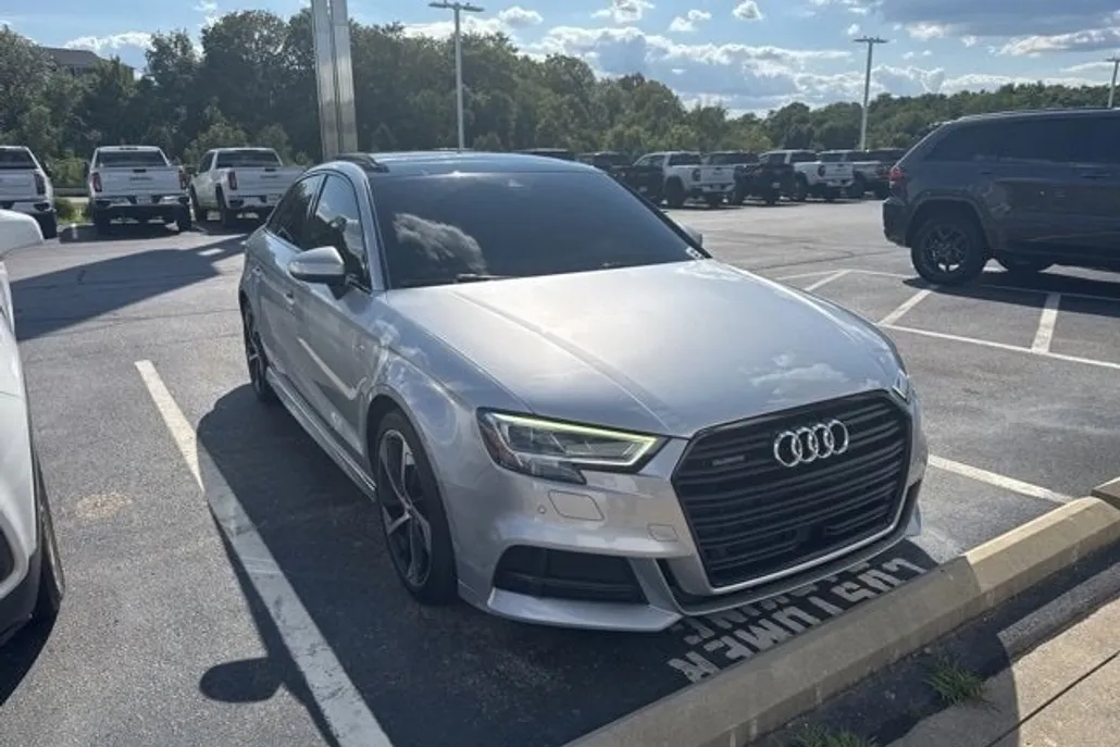 2020 Audi A3 2.0T Premium Plus photo 1