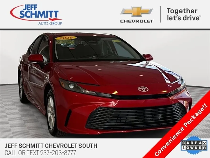 2025 Toyota Camry LE photo 1