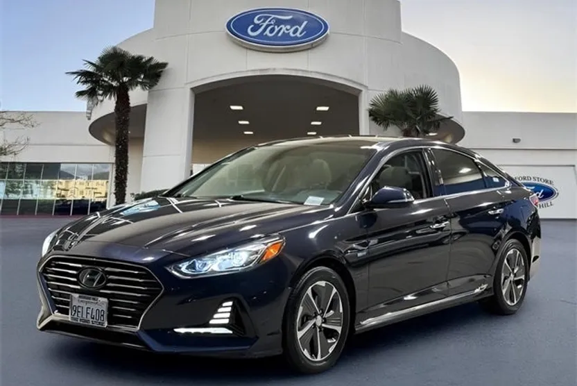 2019 Hyundai Sonata Hybrid Limited photo 1